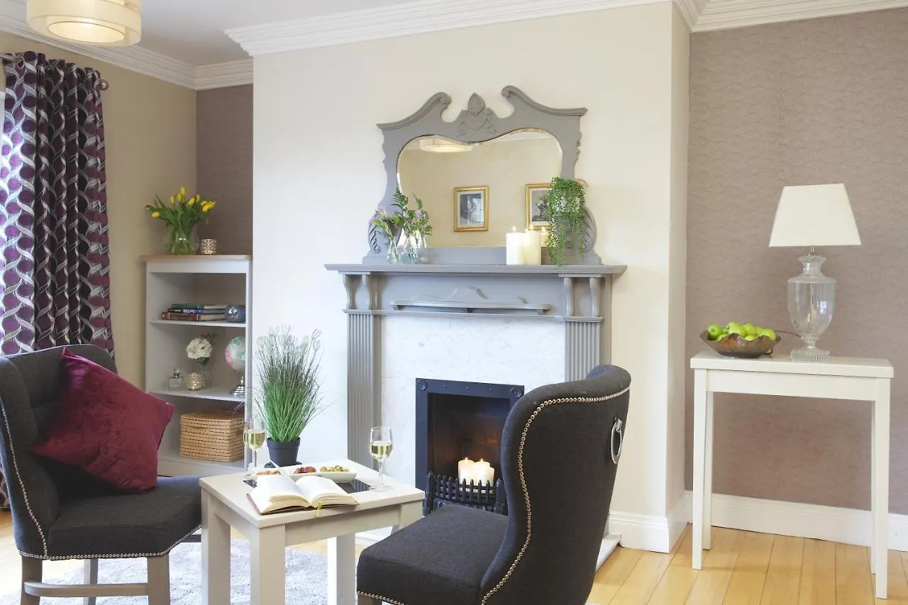 Westport Heights Hotel 0*,  Ireland